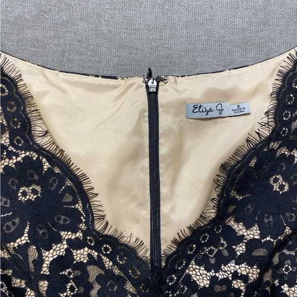 Eliza J Dress Black 8 Cocktail Lace Faille Fit & Flare V-Neck Missy Knee Length - Picture 8 of 12